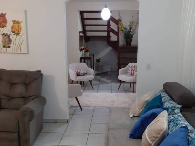 Sobrado para Venda em Porto Alegre - 5
